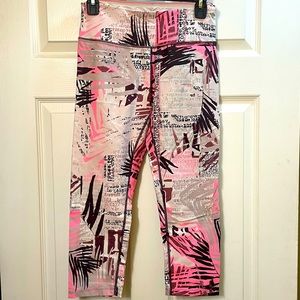 Calvin Klein leggings. Medium but fits more like a large. Multicolored.